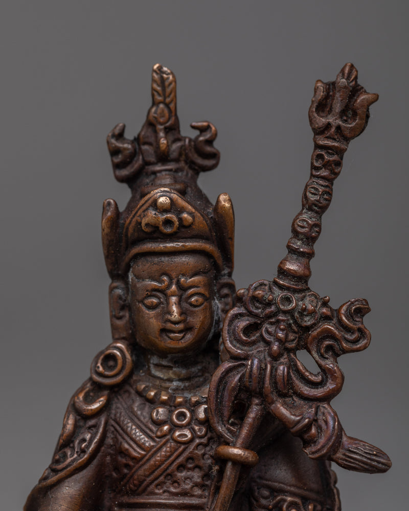 Guru Rinpoche Mini Statue | Iconic Representation of The Deity