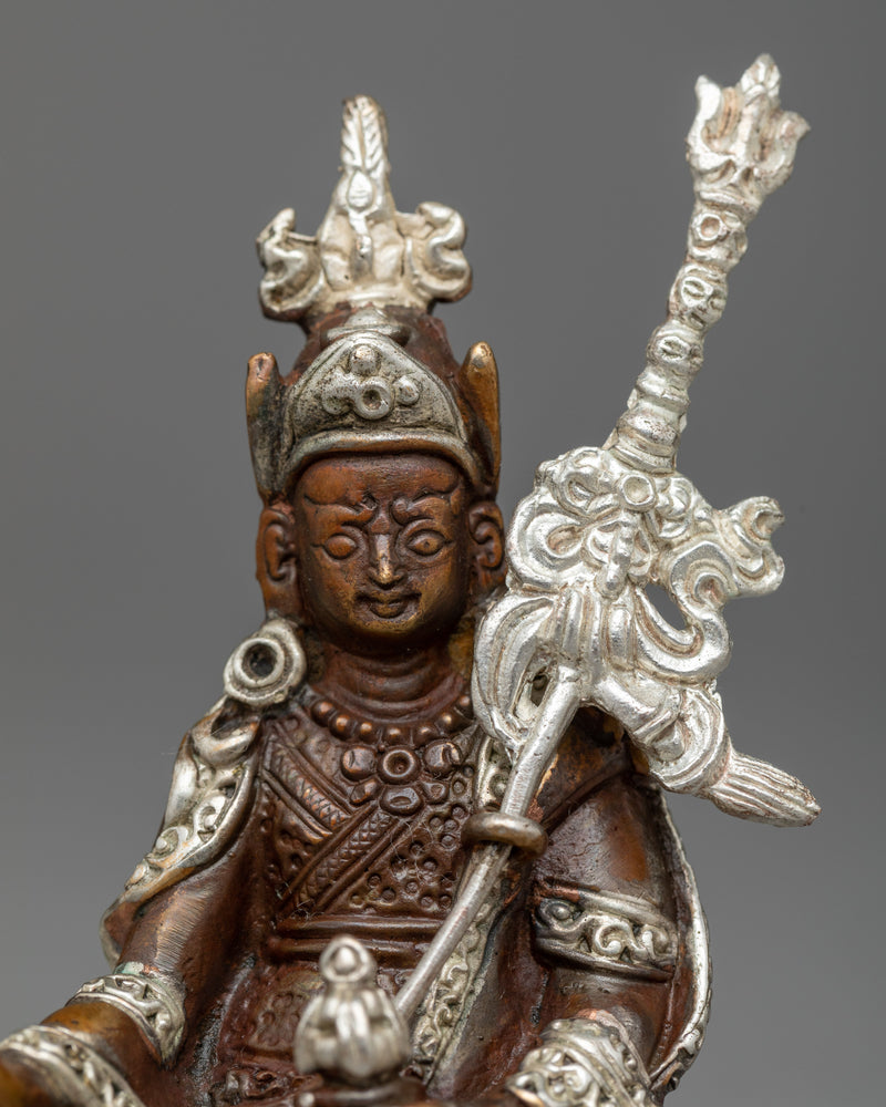 Guru Rinpoche Statue Tso Pema | Encounter Spiritual Wisdom