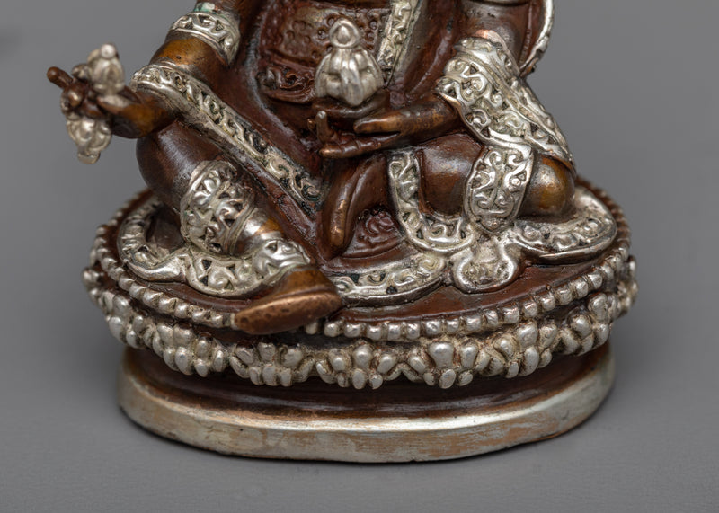 Guru Rinpoche Statue Tso Pema | Encounter Spiritual Wisdom