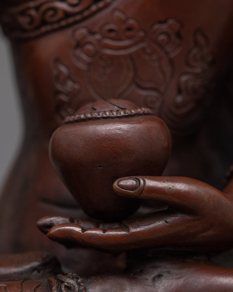 Embrace Serene Shakyamuni's Statue | Teachings of Buddhism