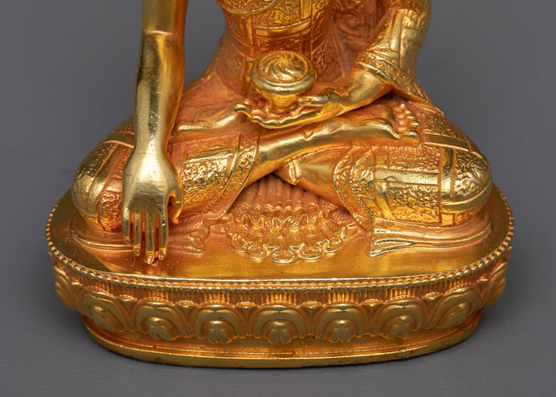 Miniature Shakyamuni Buddha Statuette | A Symbol of Enlightenment