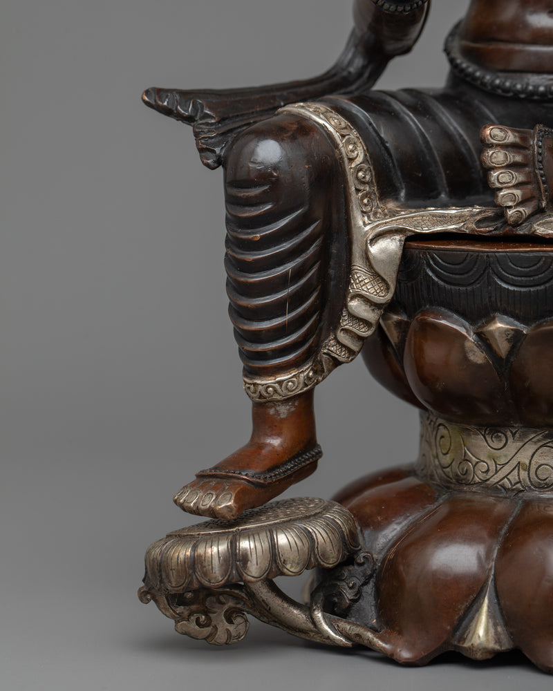 Oxidized Figurine Chenrezig | Manifestation of Compassion and Wisdom